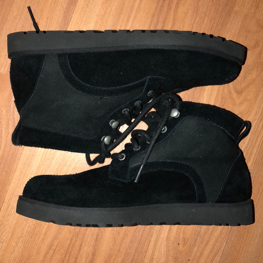 Ugg sneaker boot